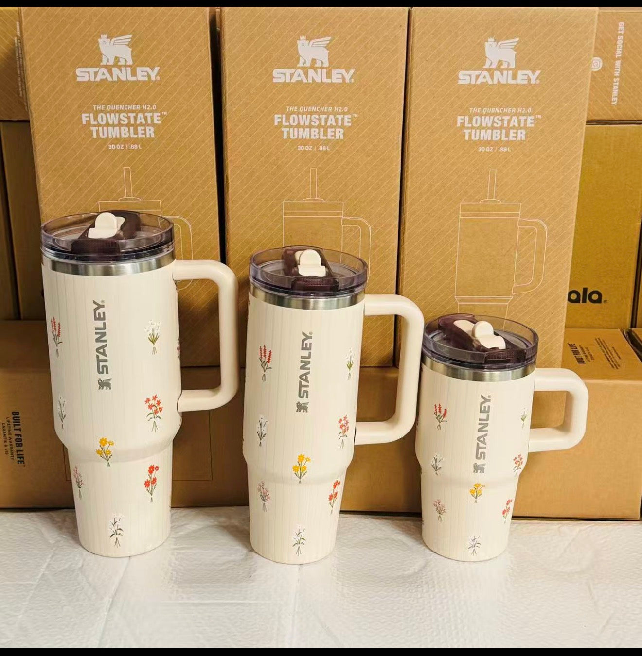 Stanley Quencher H2.0 Flowstate Wildflower Tumbler